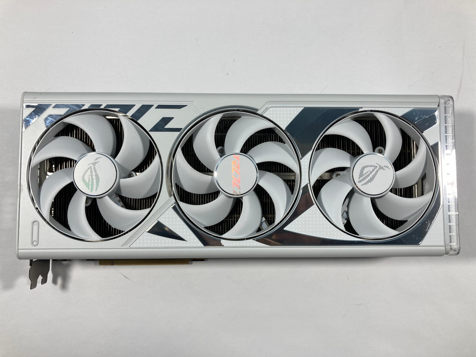 Rtx 4090 24Gb Graphics Card - BH 2 GET 1 OFFER ASUS